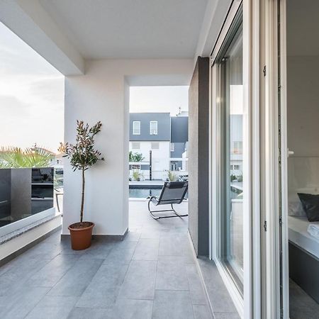 Villa Magnifica Apartments With Pool Novalja Ngoại thất bức ảnh