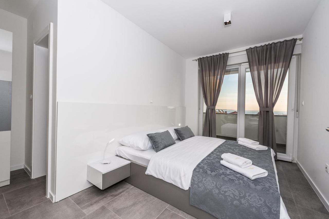 Villa Magnifica Apartments With Pool Novalja Ngoại thất bức ảnh